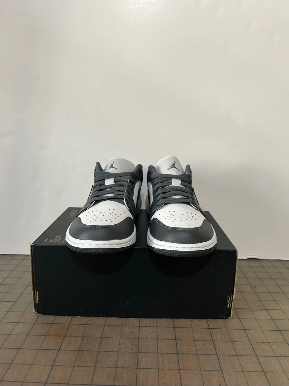 Air Jordan 1 Low ‘Grey White’